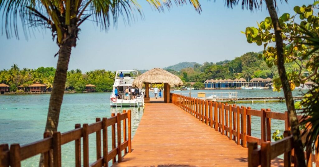 things to do in Roatan